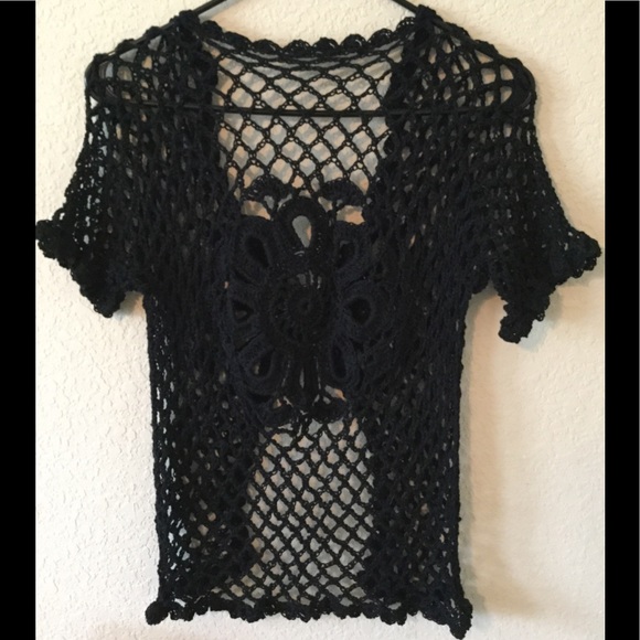 A handmade blouse - Picture 2 of 2